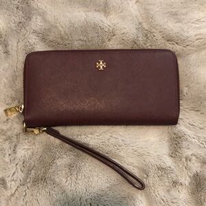Tory Burch wallet